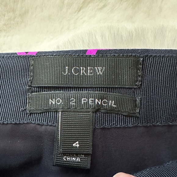 Elegant J. Crew Wool+Silk Geometric Print Pencil Skirt - 4 (S,M) - Picture 9 of 12